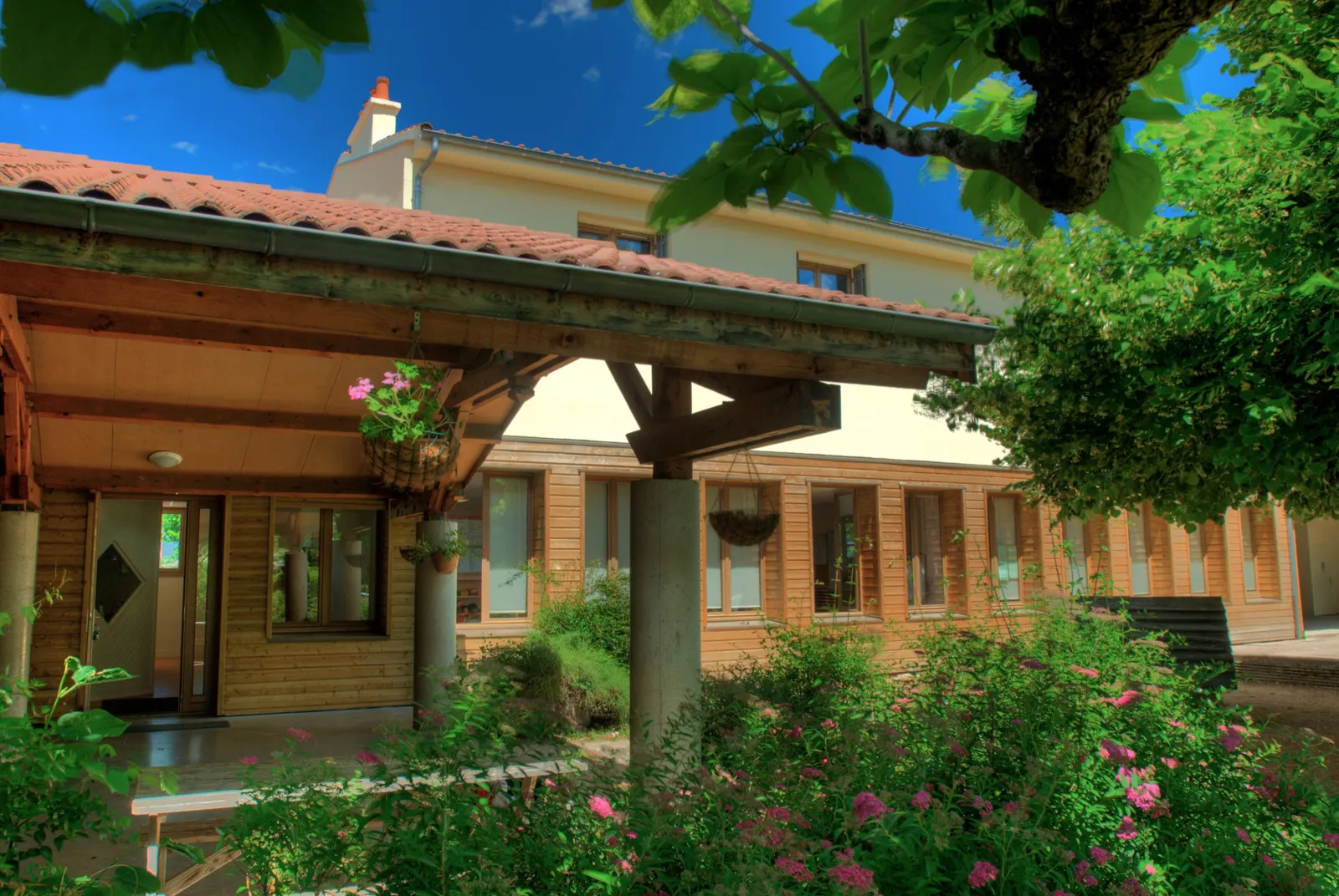 École et 2 logements